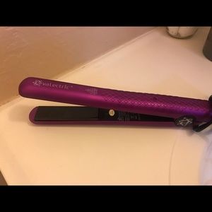 Evalectric Flat Iron